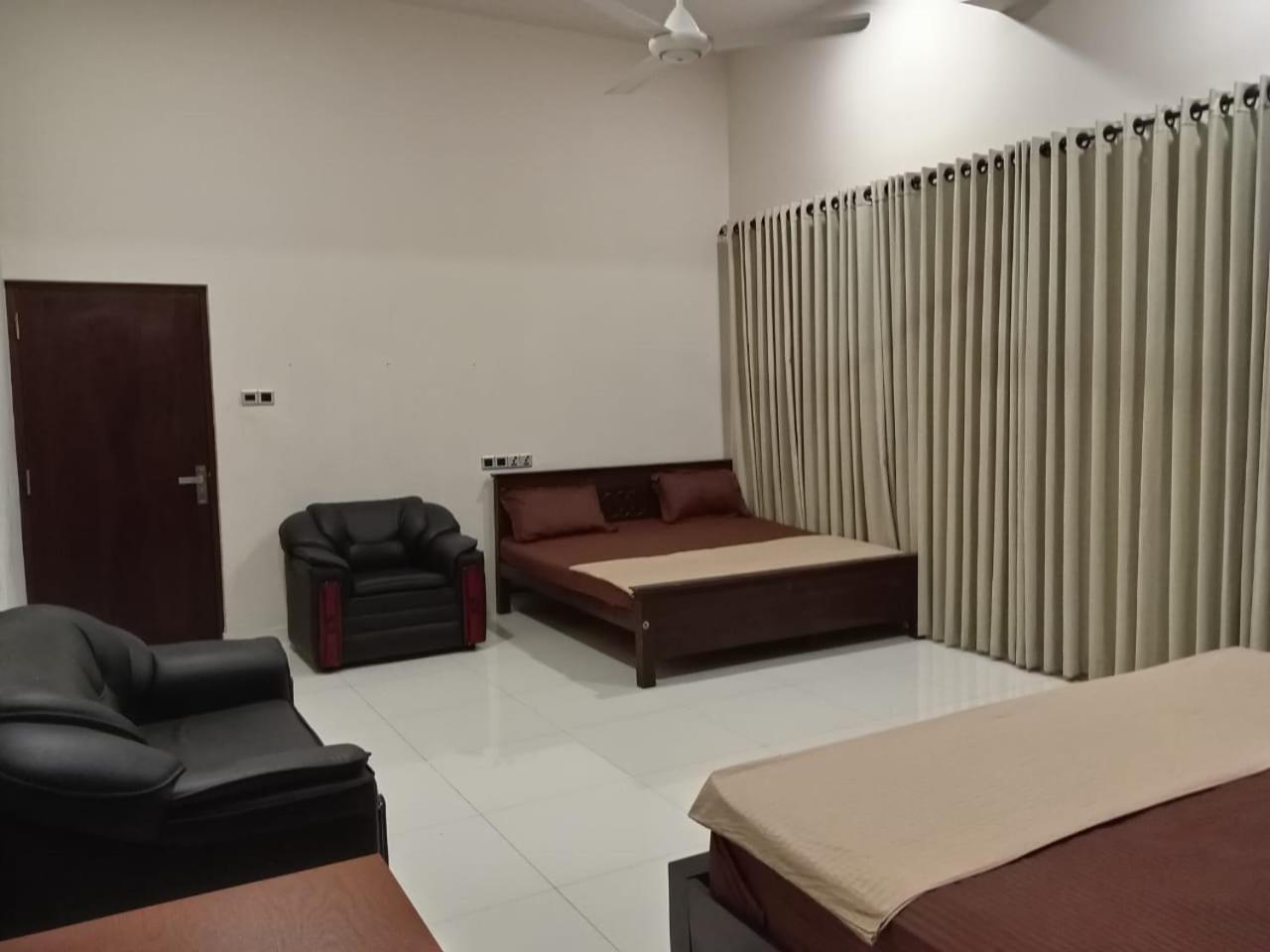 Thalangama Lakeview Lodge Battaramulla Zewnętrze zdjęcie
