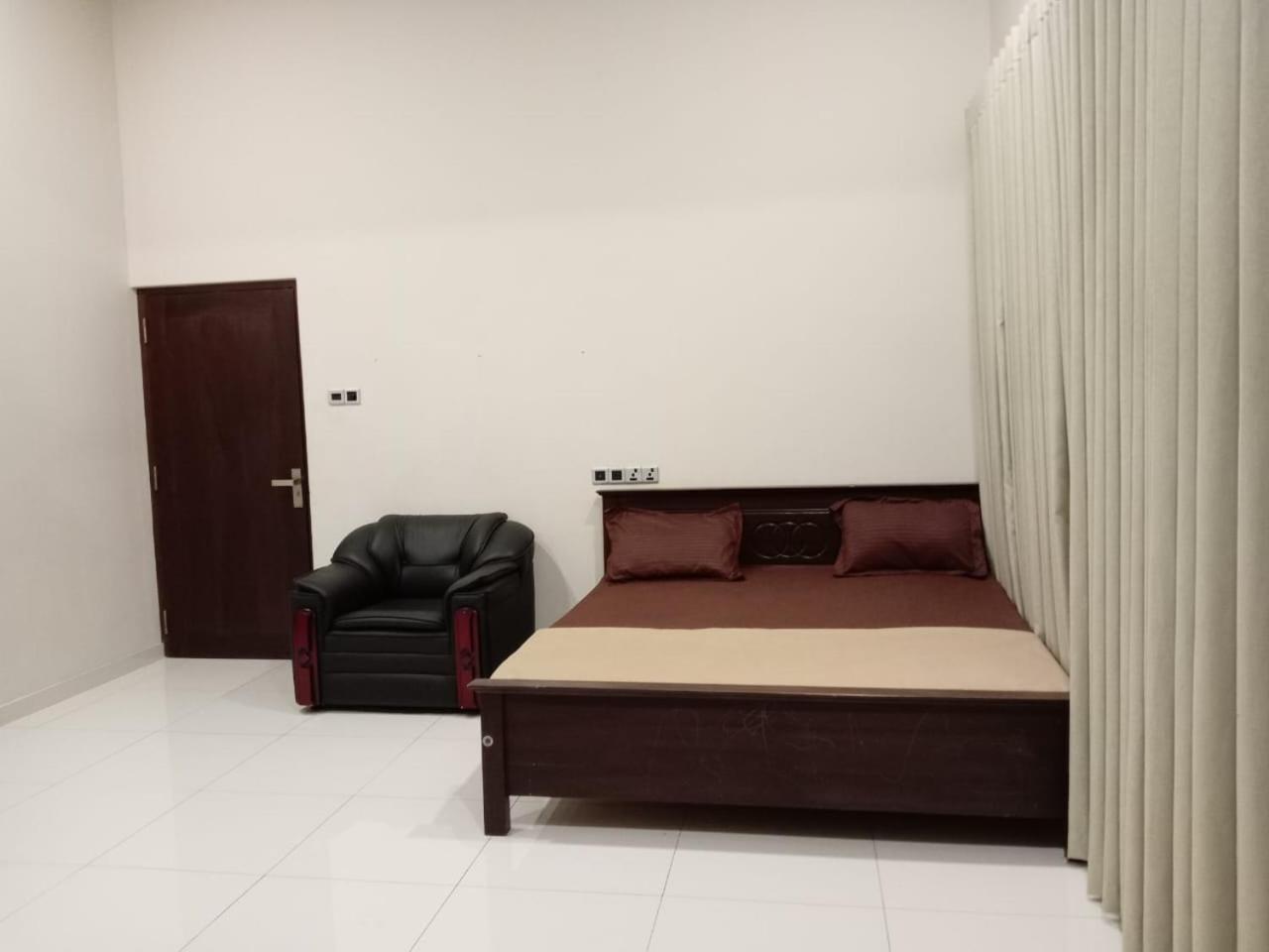 Thalangama Lakeview Lodge Battaramulla Zewnętrze zdjęcie